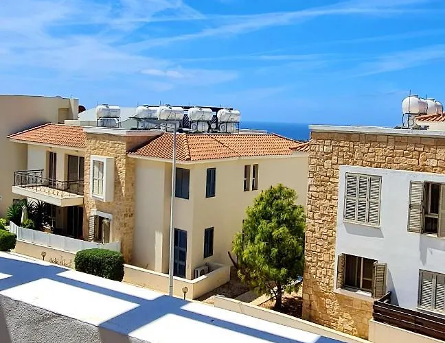 Beautiful Z104 In Vanessa Complex *