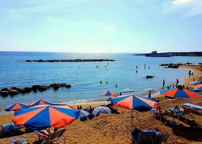 Beautiful Z104 In Vanessa Complex Pegeia